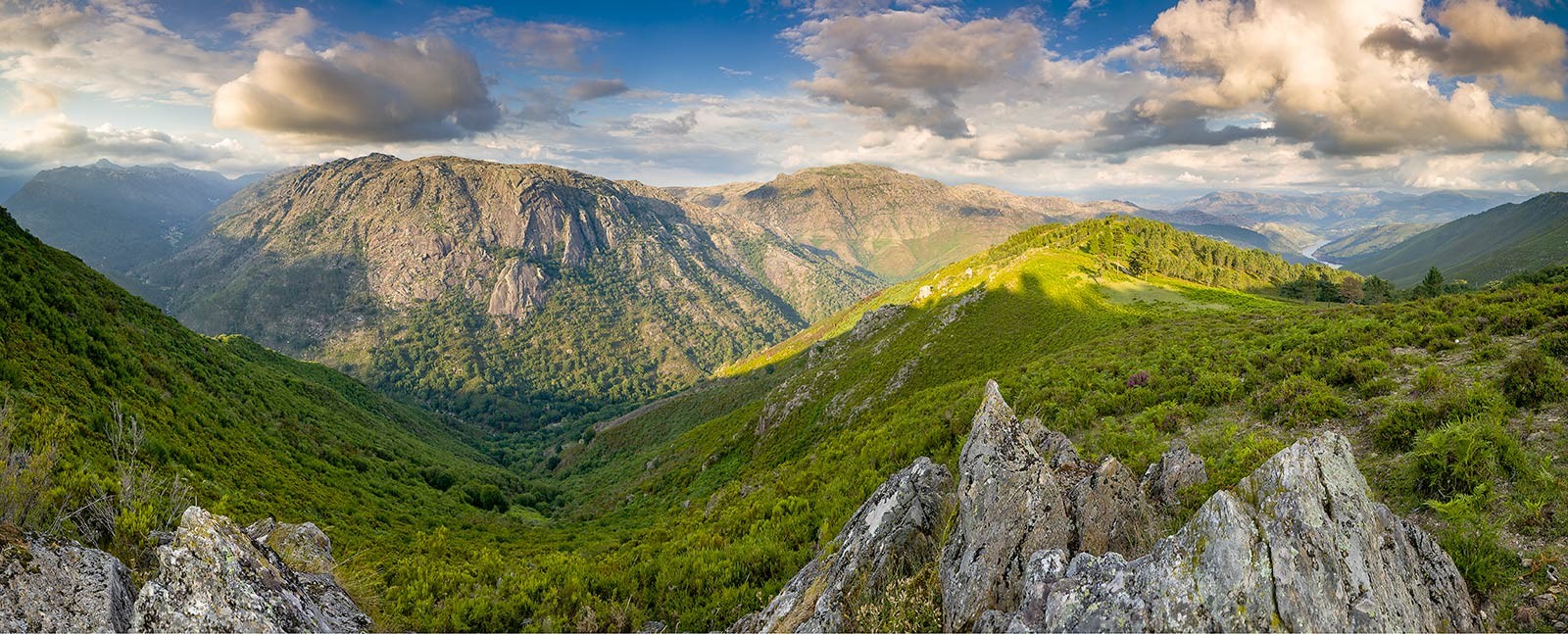 "Portugal Encantado" / Fortryllende Portugal - Bog