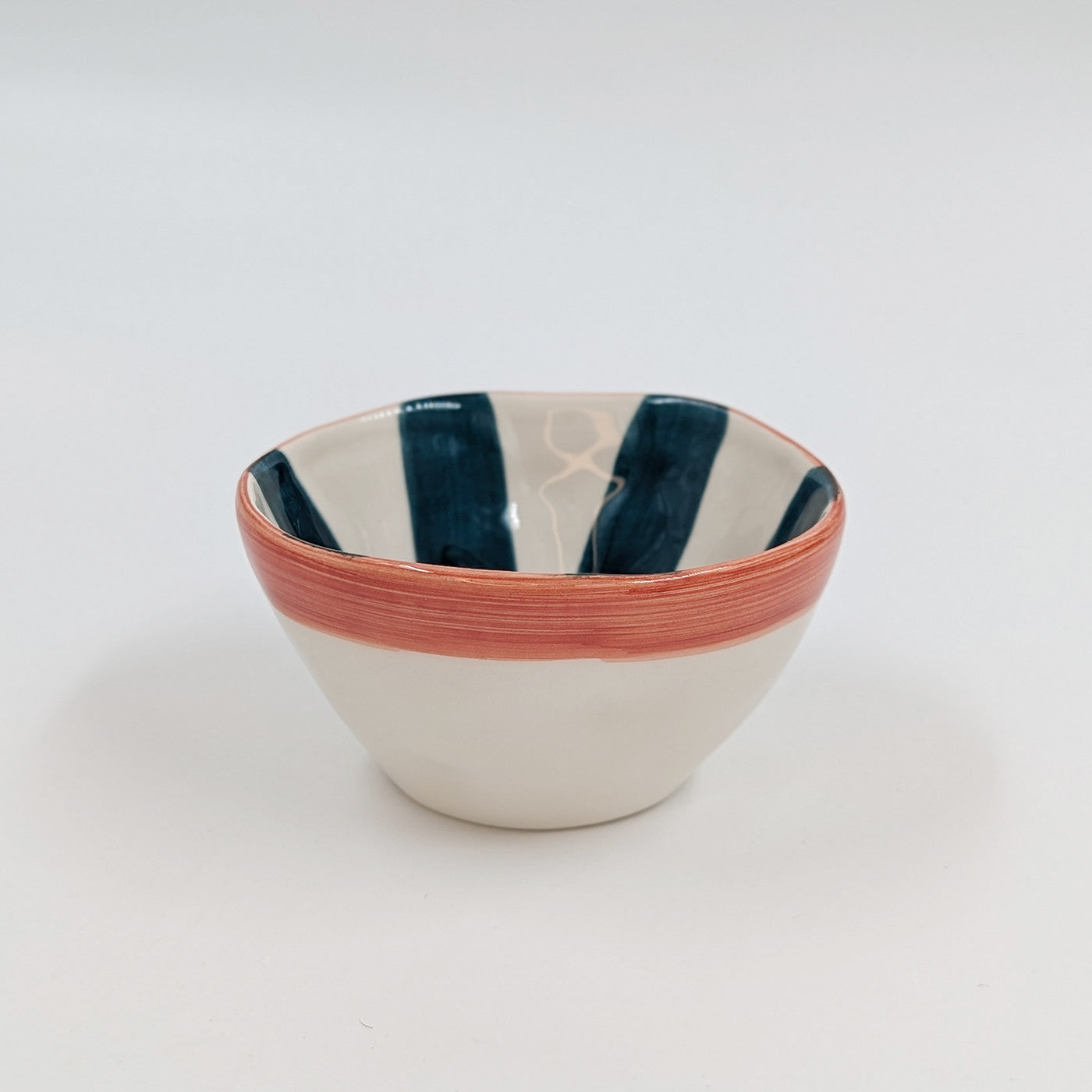 Mini Skål, Tribu