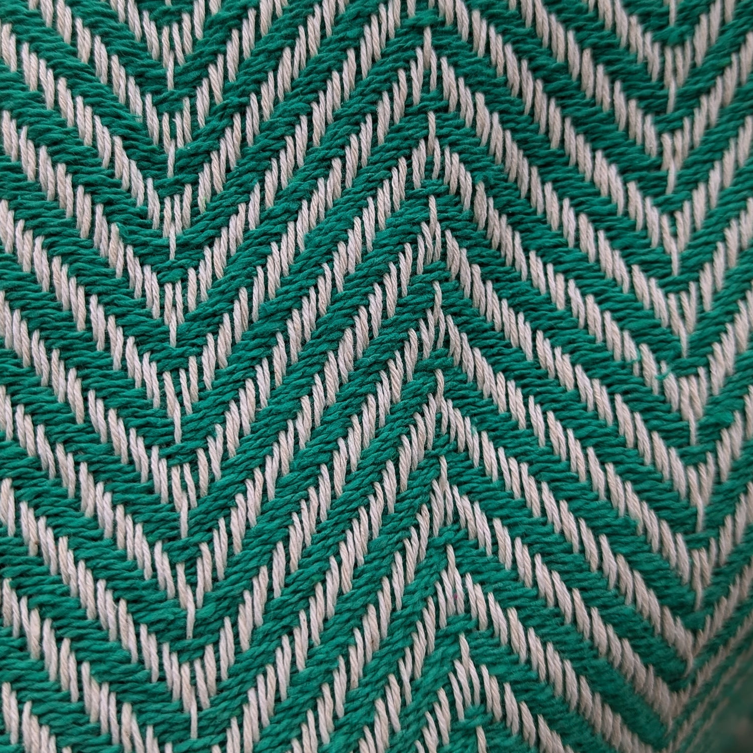 Plaid, vævet bomuld 135 x 200 cm., Sildebensmønster - Grøn