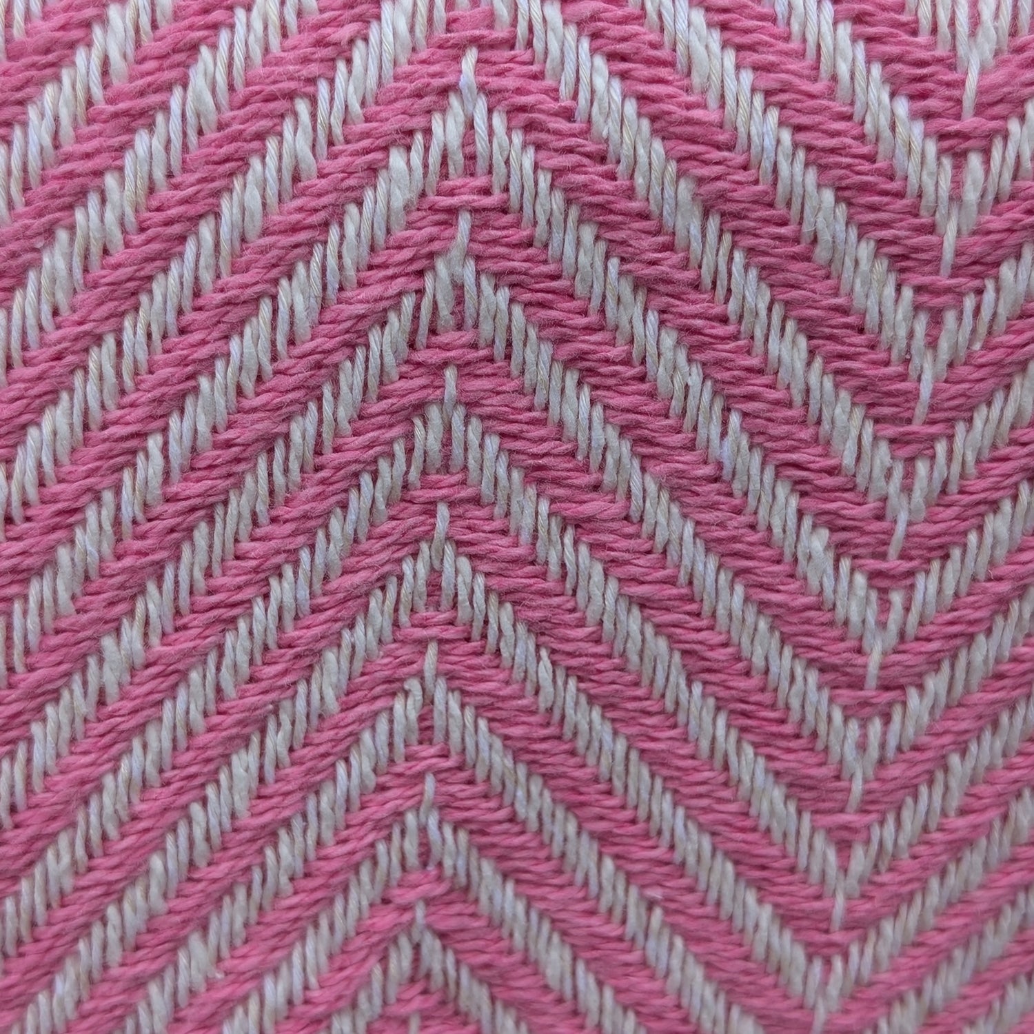 Plaid, vævet bomuld 135 x 200 cm., Sildebensmønster - Rosa