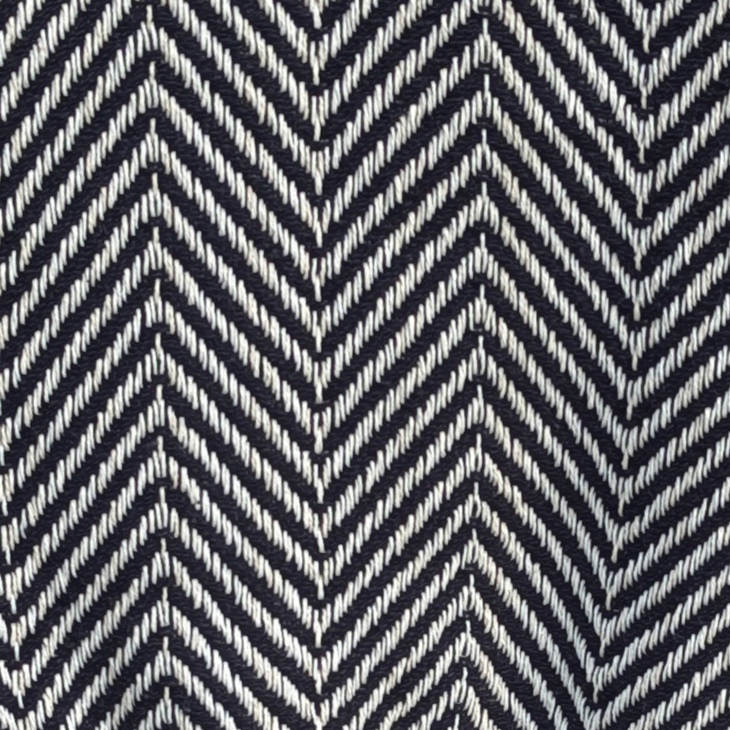 Plaid, vævet bomuld 135 x 200 cm., Sildebensmønster - Sort