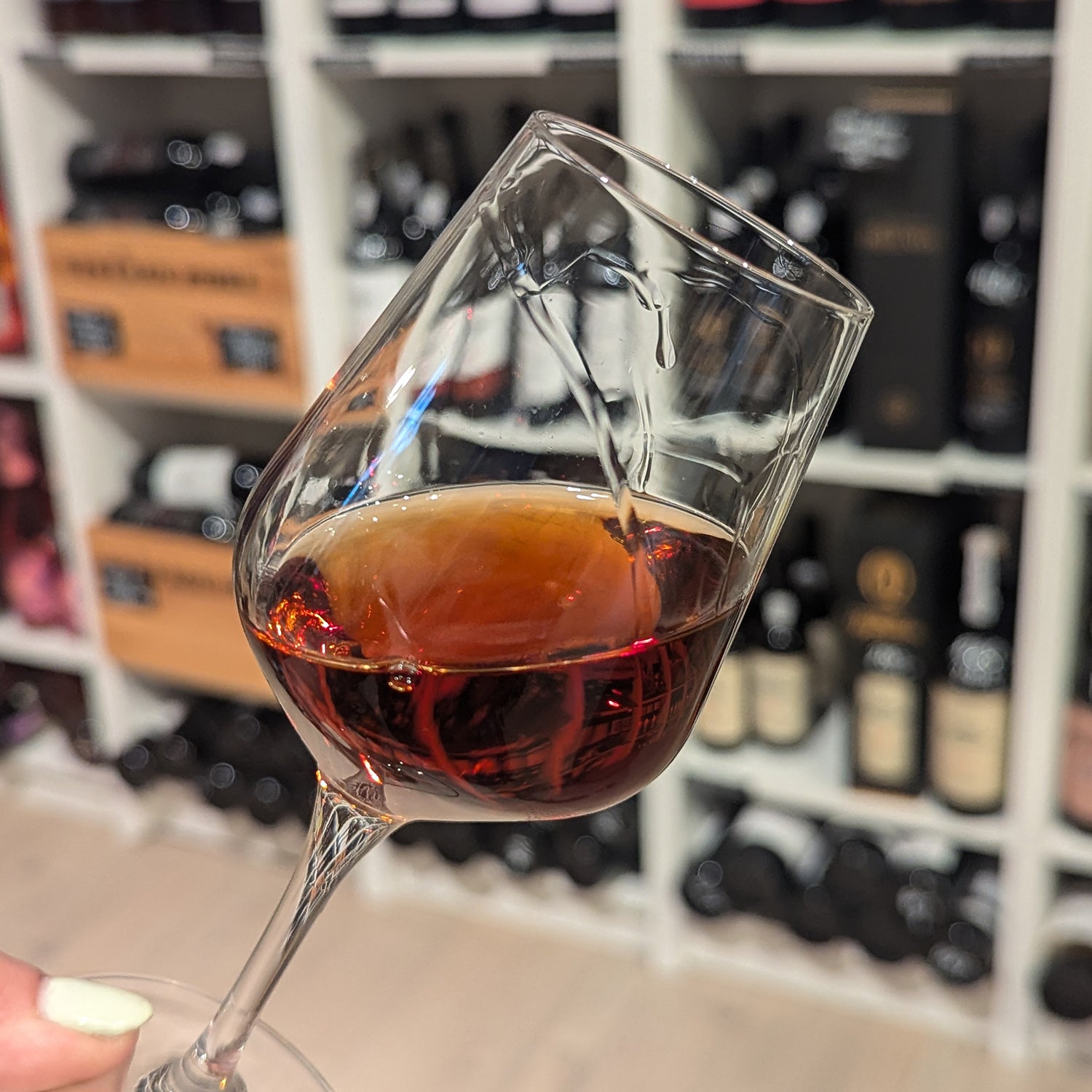 En rejse i smykker og vin - Foredag og vinsmagning